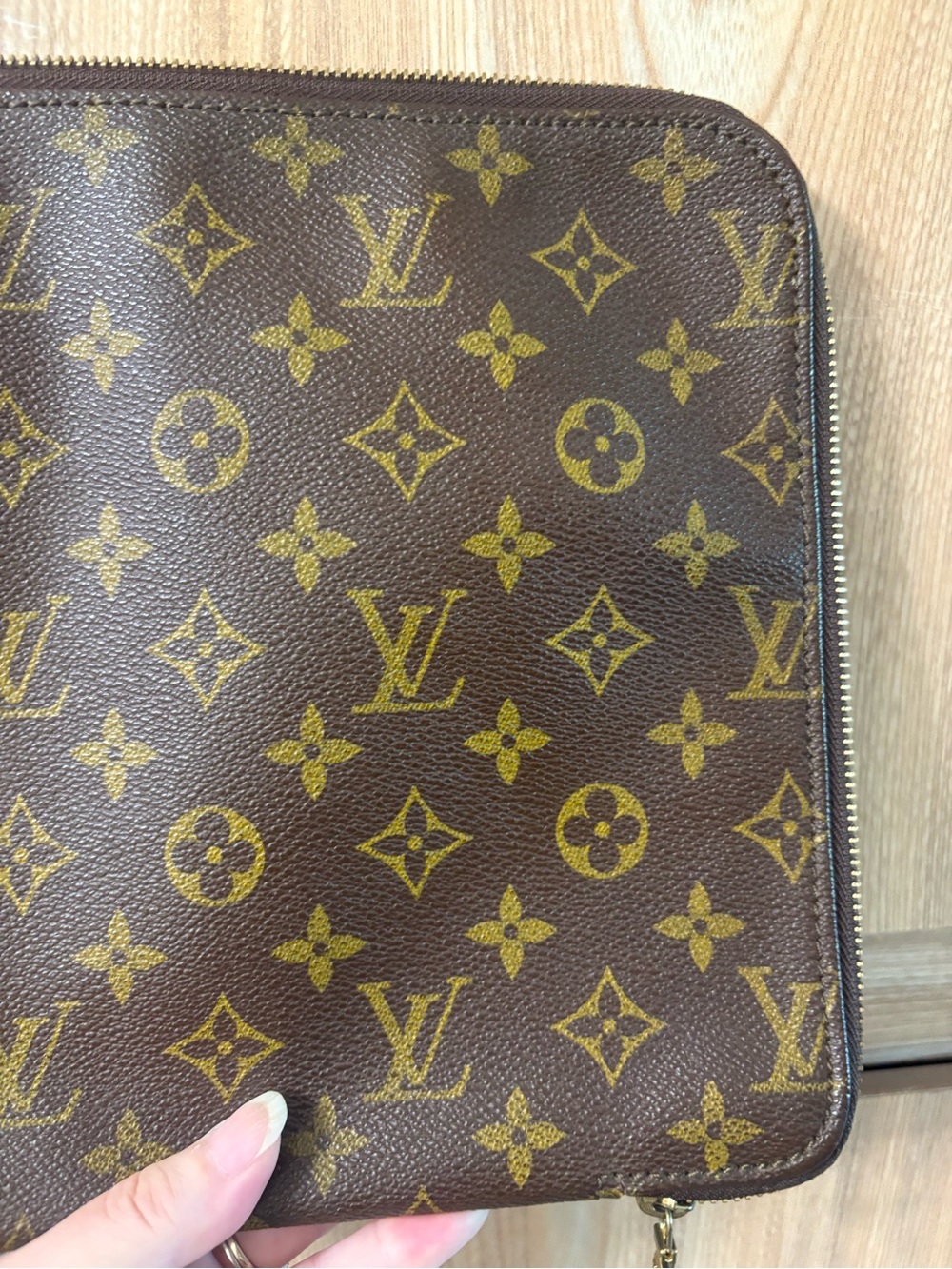 Auth Louis Vuitton Monogram Portfolio Clutch iPad Sleeve Zip Vintage - Picture 4 of 16